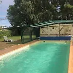 Hébergement de vacances Commanderie De Bourgoult *