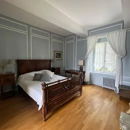 Holiday home Commanderie De Bourgoult *