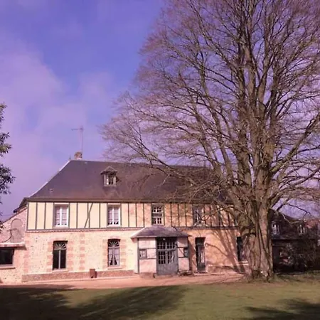 Commanderie De Bourgoult Holiday home *